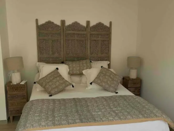 Avec Balcon à Louer Bains de Guitera